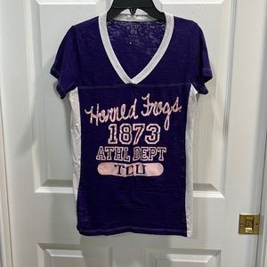 Short sleeved, TCU horned frogs burnout shirt